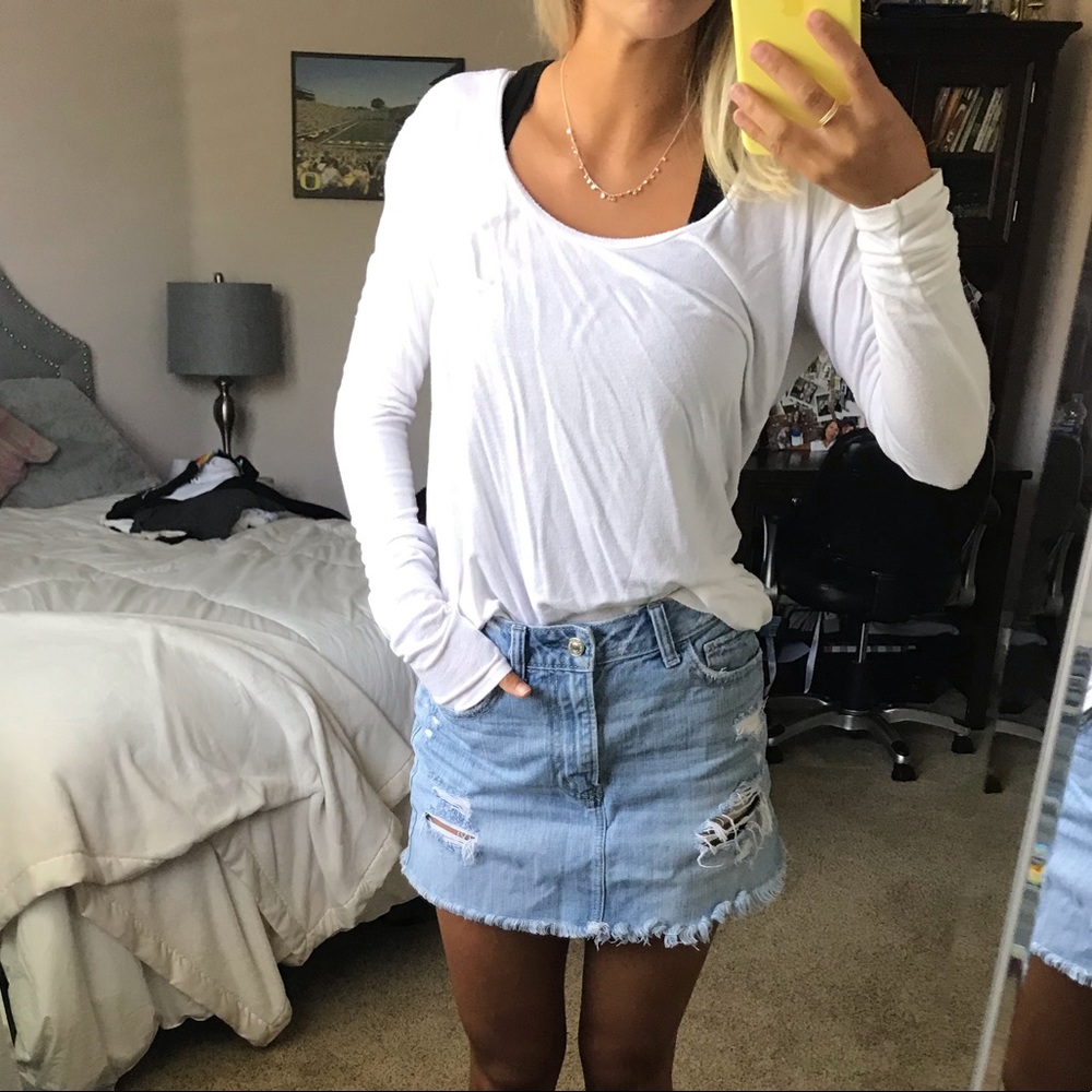 Brandy Melville white long sleeve shirt